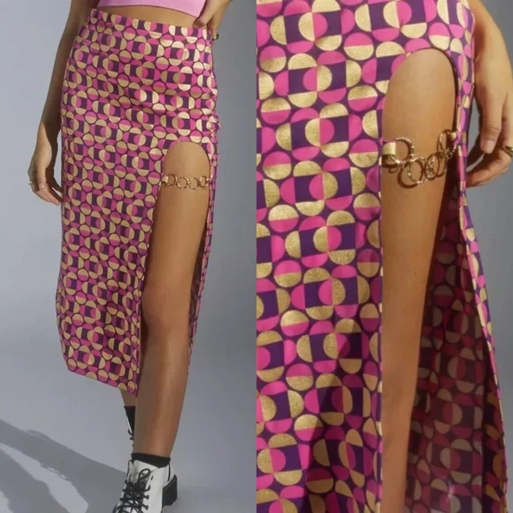Urban Outfitters | NWT UO High Slit Chain Detail 70s Geometric Midi Skirt Pink